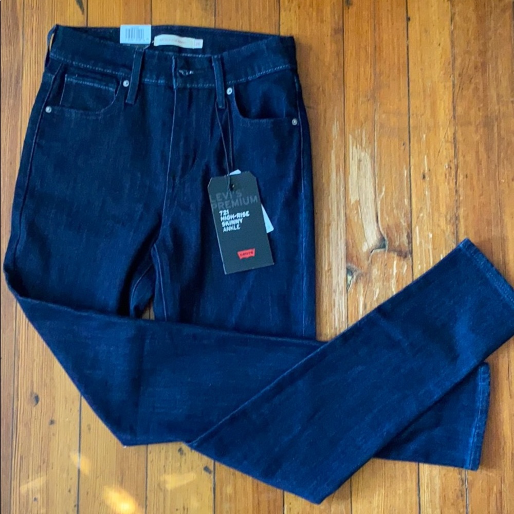 NWT Levi’s 721 High Rise Skinny Ankle